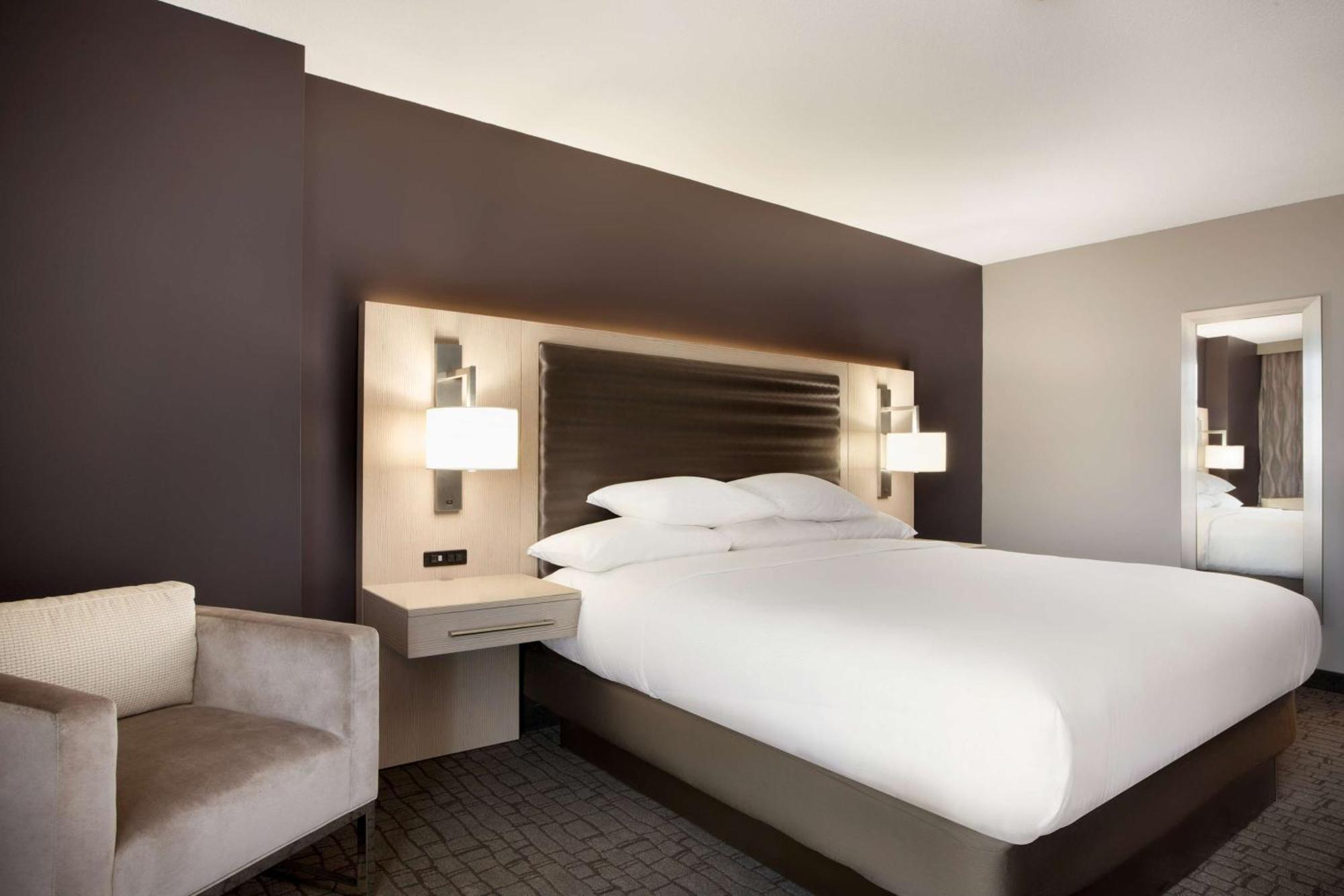 Embassy Suites By Hilton Charlotte Uptown Kültér fotó